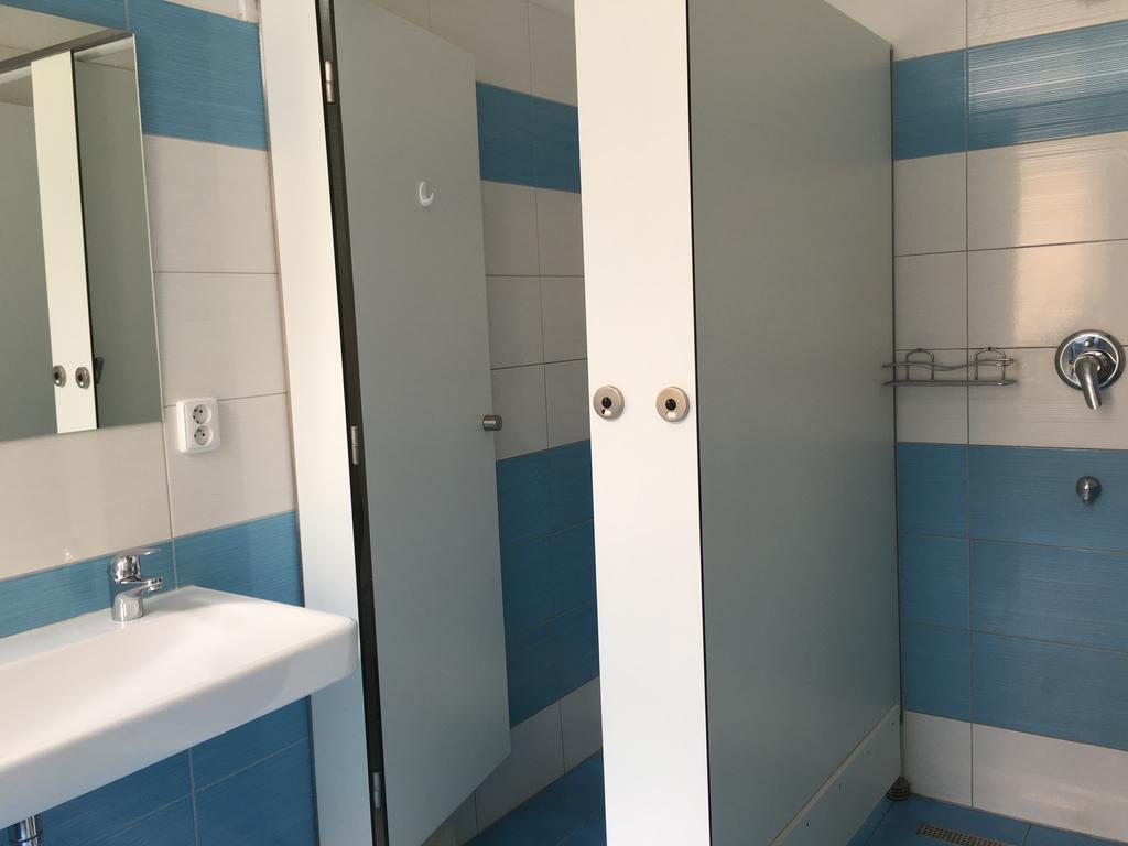 Chichilli Hostel Wiedeń Zewnętrze zdjęcie