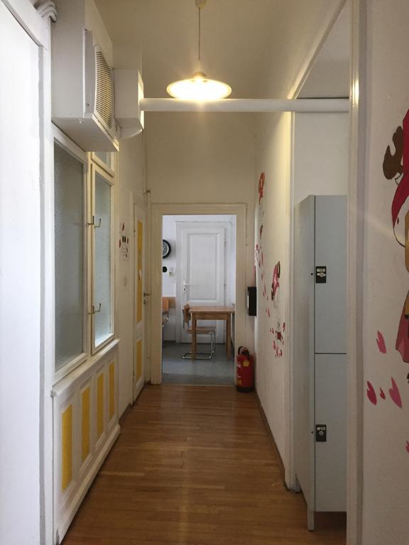 Chichilli Hostel Wiedeń Zewnętrze zdjęcie