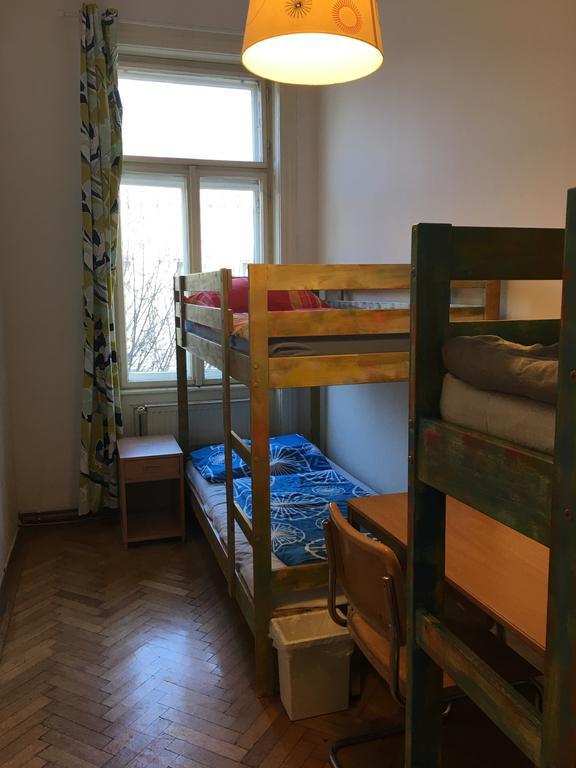 Chichilli Hostel Wiedeń Zewnętrze zdjęcie