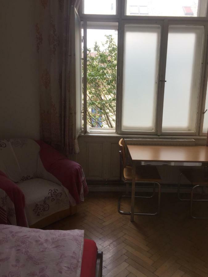 Chichilli Hostel Wiedeń Zewnętrze zdjęcie