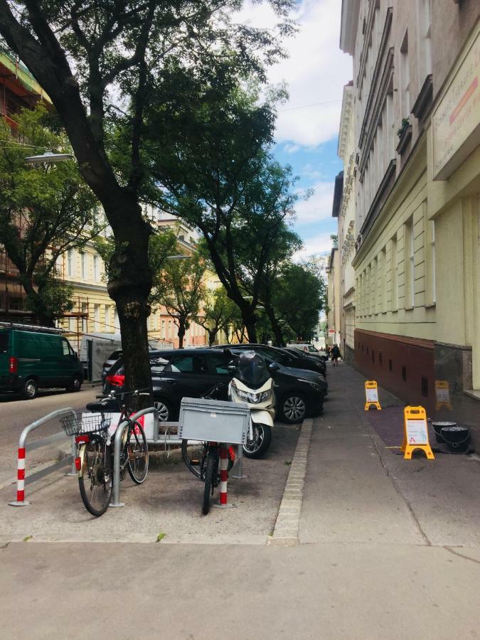 Chichilli Hostel Wiedeń Zewnętrze zdjęcie